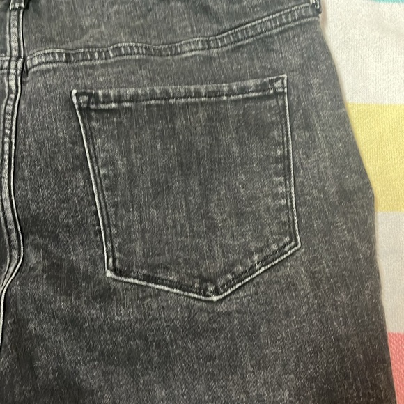 Old Navy Rockstar Super Skinny High Rise Button Fly faded black jeans size 16T - Picture 13 of 14